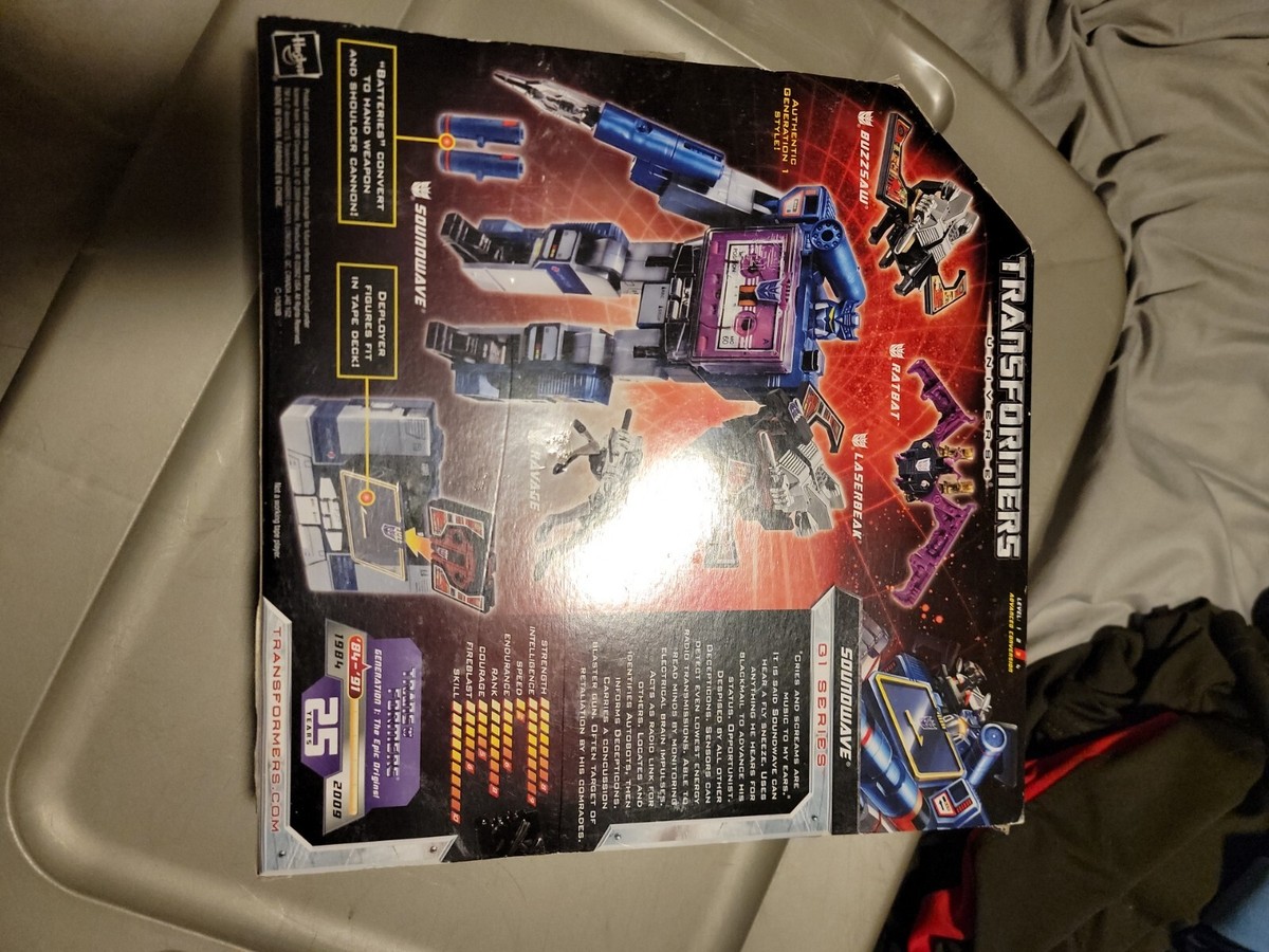 Transformers Universe 25th Anniversary Soundwave San Diego