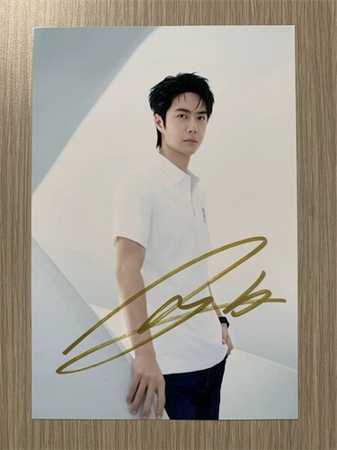 Star Wang Yibo autographed photos 24 classic and popular fixation photos 6 inch - Picture 16 of 28