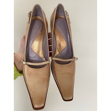 Kenneth Cole New York Y2K Gold  Backstage  Leather Heels Pumps Size 6-6.5