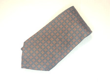 BROOKS BROTHERS  MAKERS  men's tie 100 Silk made in USA
