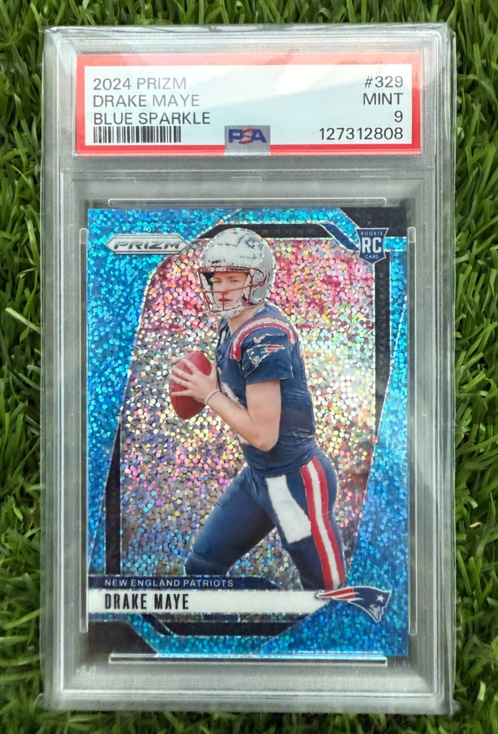 2024 Panini Prizm Blue Sparkle #329 - Drake Maye 96/96 PSA 9 (BOOKEND) RC (RARE)
