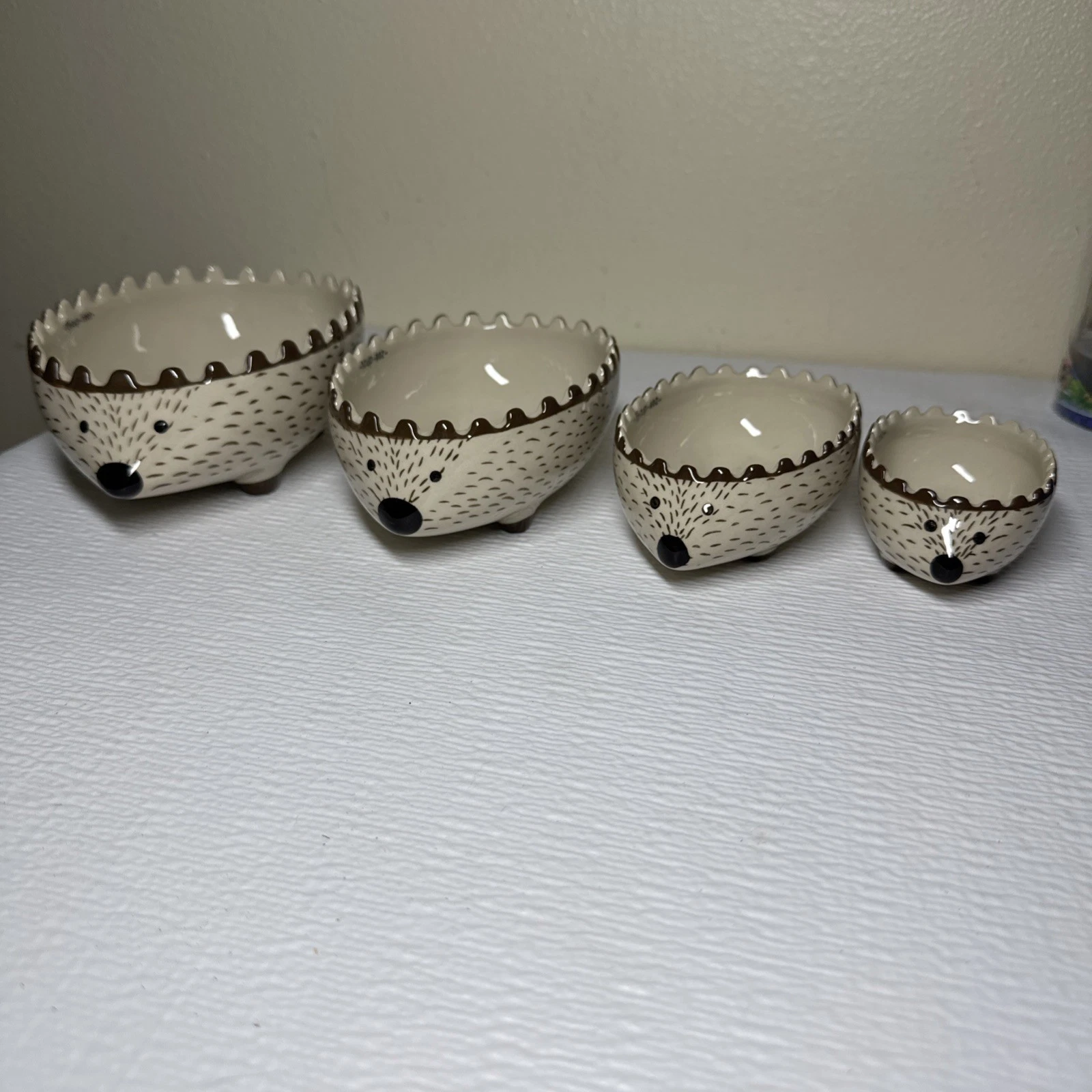 Creative Co-Op Hedgehog Measuring Cups 4 Sizes