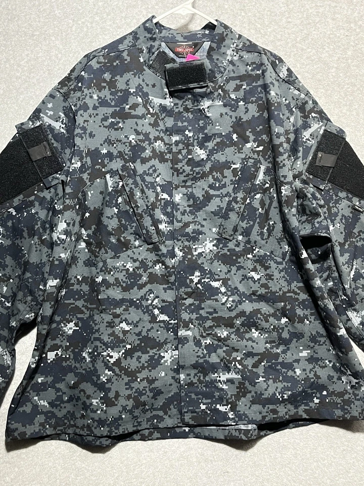 Tru-Spec Tactical Jacket Men’s 3XL Digi Camo Full Zip Waterproof Outdoor NWT - Image 3 of 4