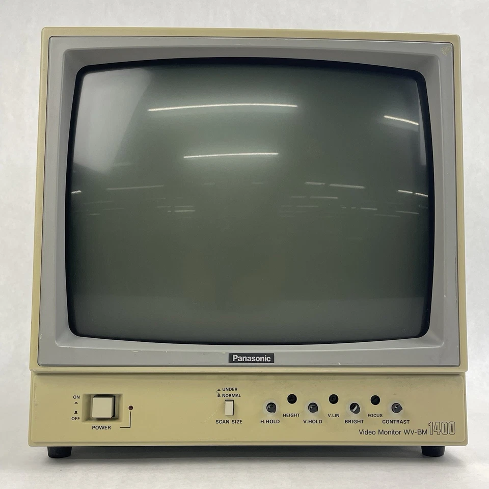 Panasonic WV-BM1400 Black and White Video Monitor For Parts - Image 2 of 4