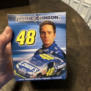 Pro Tissues Jimmie Johnson #48 Team Lowe's Racing NASCAR 2-Ply 75 Ct 9x8
