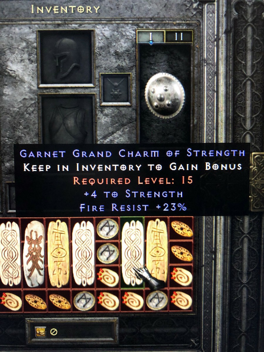DIABLO 2: RESURRECTED✓ +4 STR, 23% FIRE RES GRAND CHARM GC