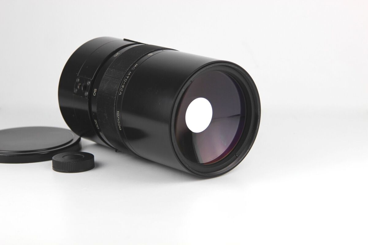 Soviet lens MC MTO - 11 CA (10/1000) Telephoto lens Mirror Soviet lens MC MTO - 11 CA (10/1000) Telephoto lens Mirror