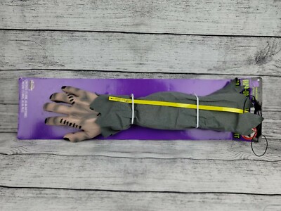 Snap Up Zombie Arm- Fun World- Halloween