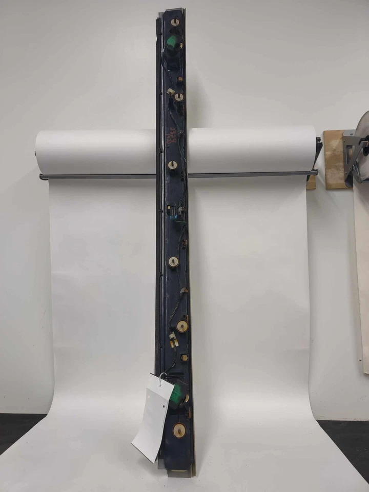 1992 Oldsmobile 98 Center Back-Up Lamp - Image 2 of 4