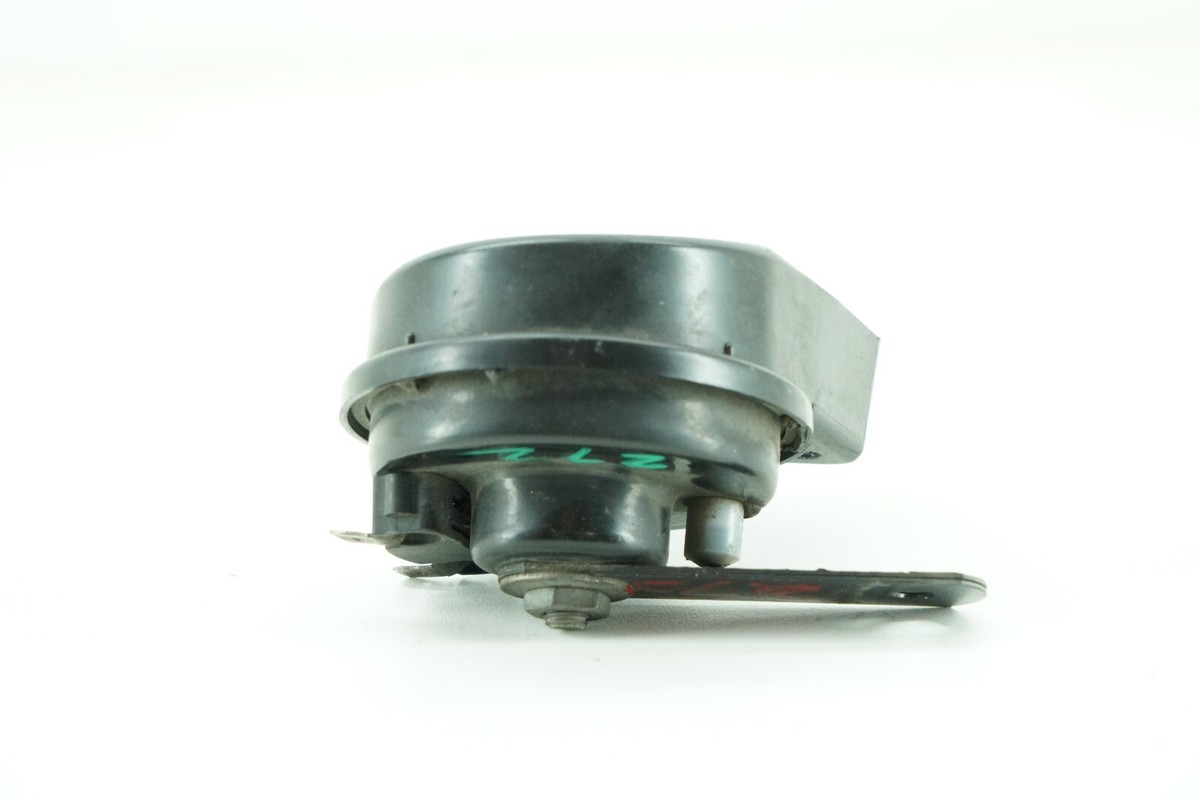 2003-2012 Mercedes W203 W209 R230 SL500 High Tone Note Horn 2003-2012 Mercedes W203 W209 R230 SL500 High Tone Note Horn