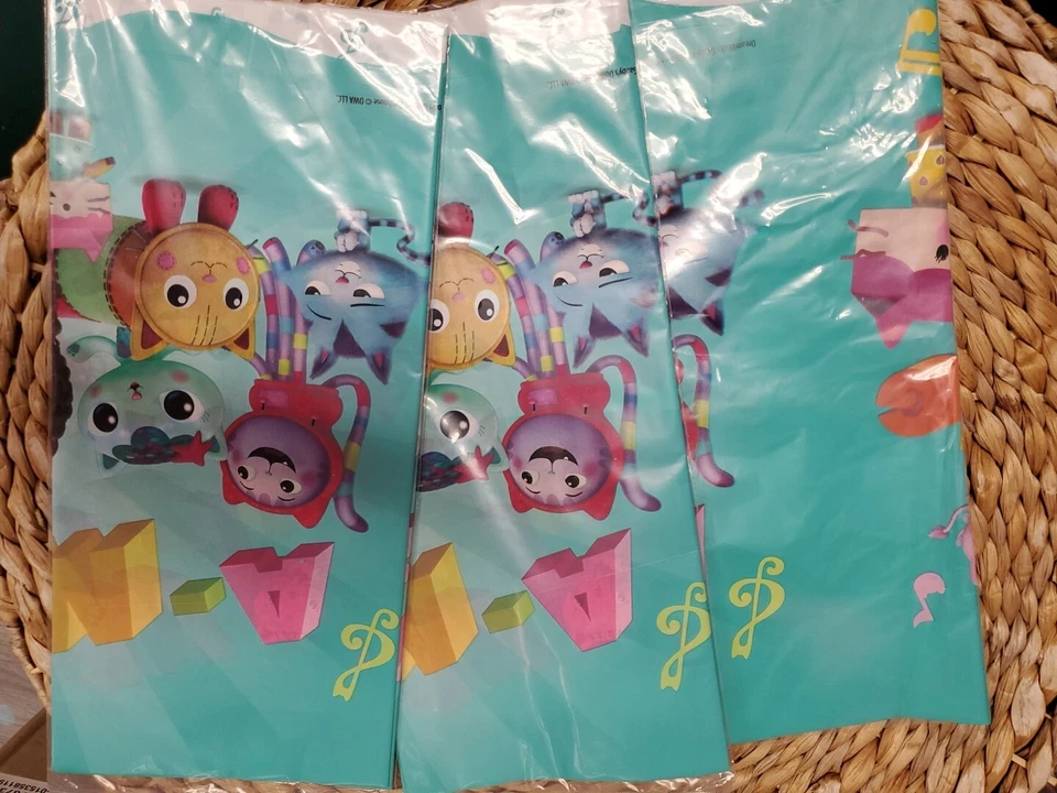 Gabby's Dollhouse Tablecloth And Napkin Party Set  - Image 2 of 2