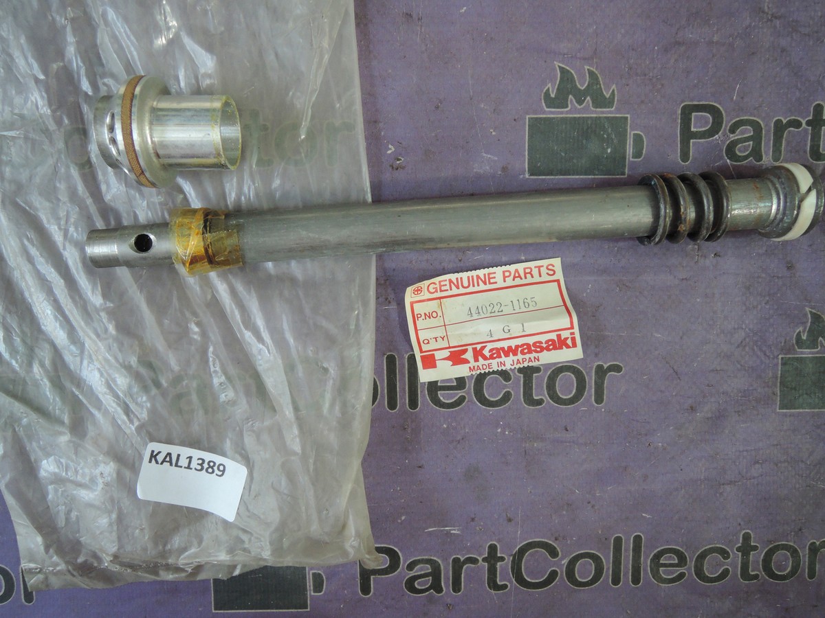 Kawasaki Zx550 A1-A6 Gpz550 1984-1989 Cylinder Fork Front