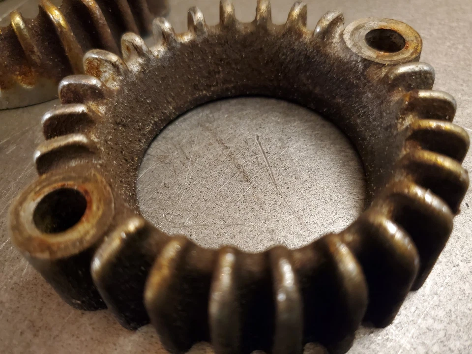 Suzuki GT500 1976 soportes de escape Foto 4 de 4