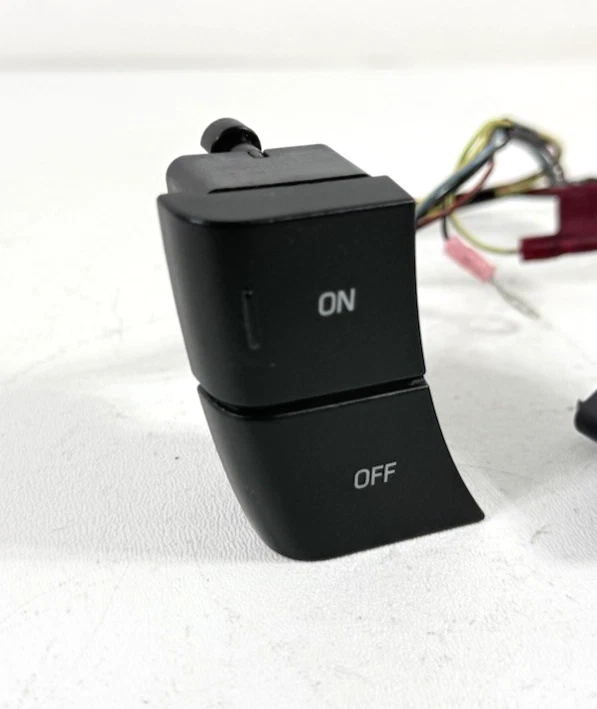 Interruptores de control de crucero izquierdo y derecho Ford Ranger 2004-2011 OEM 4L5T-9D809-ADW Foto 3 de 4