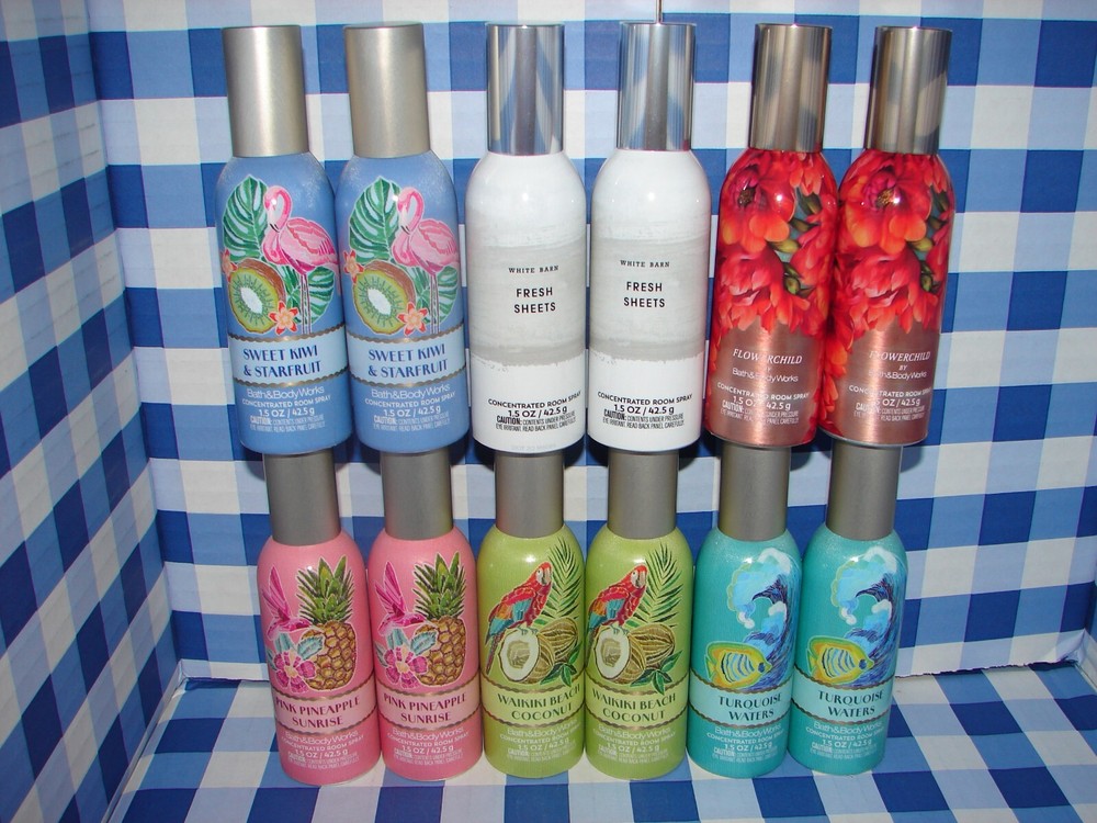 Bath & Body Works 1.5 oz Concentrated Room Spray Lot of 2 Scents