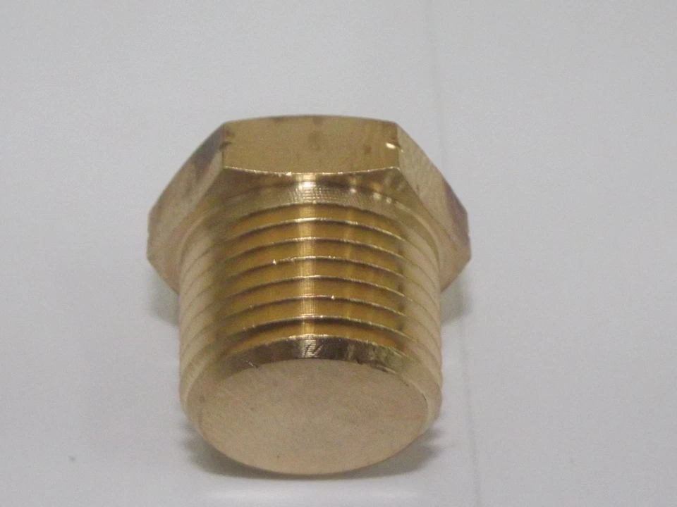 CONTEXT 1/4 NPT Solid Brass Plug Hex head, American Threaded Plug ,