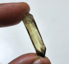 Attrayante pierre précieuse en vrac citron bio quartz brut 23,70 crt 33 x 8 x...
