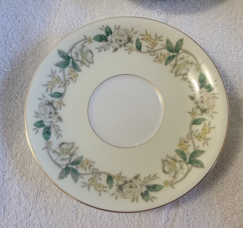 (24) Noritake Japan Floral Cup & Saucer Set (Pre-Owned) Made in Japan - Picture 4 of 7