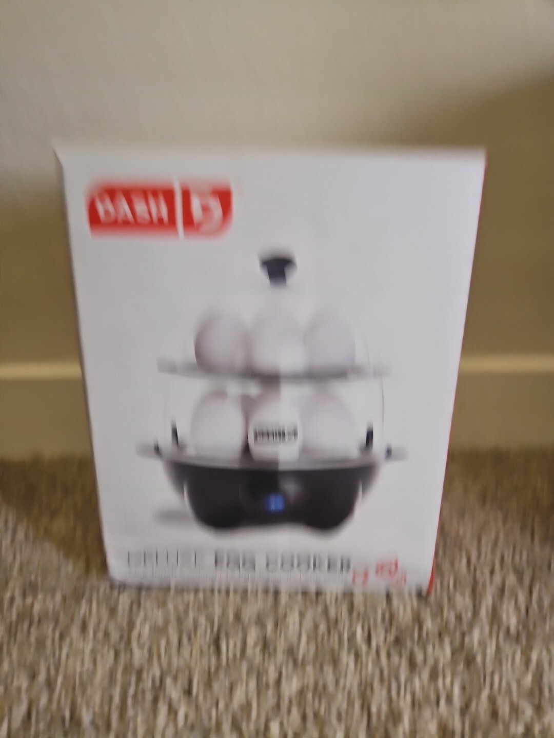 DASH Deluxe Electric Egg Cooker 12 Egg