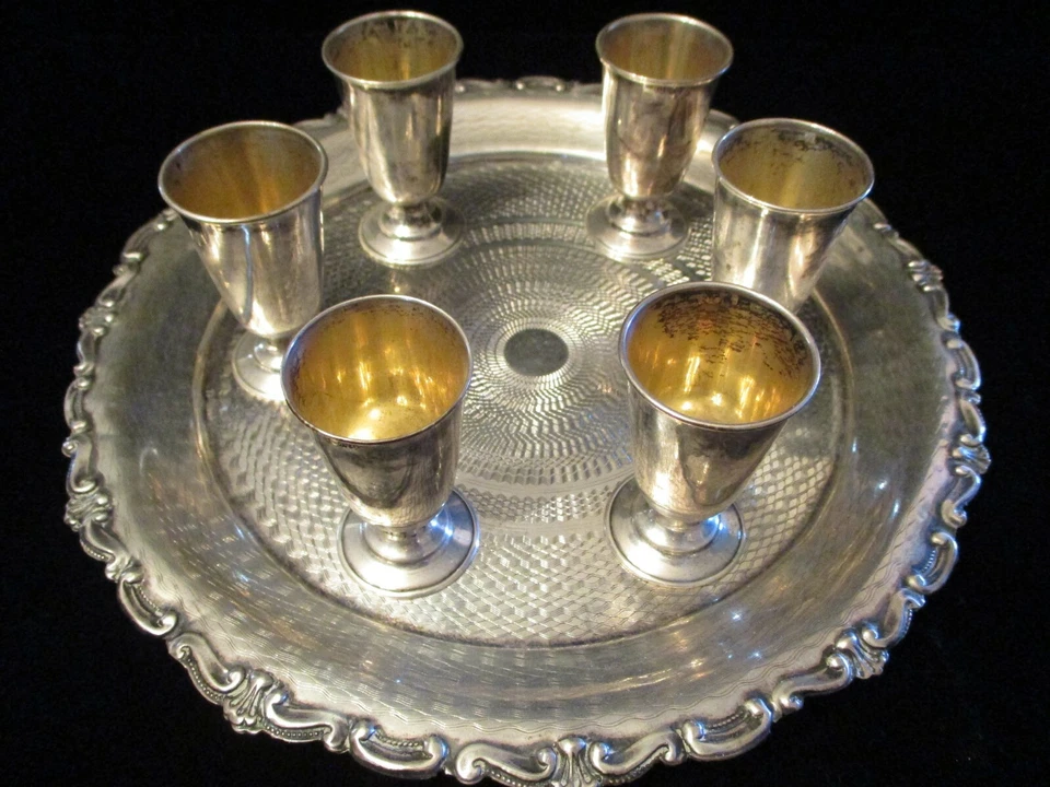 EL MEJOR JUEGO DE LICOR Antiguo 800 Bandeja PLATA Ewer y Copas Cordiales Miniatura Foto 3 de 4