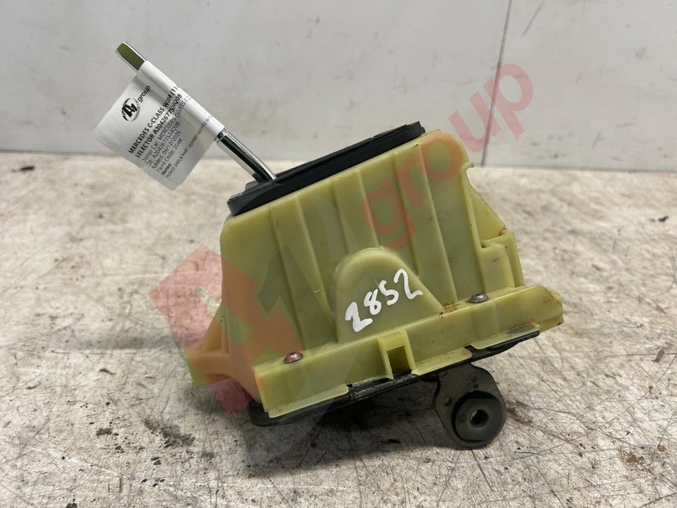 MERCEDES C-CLASS W204 (11-14) AUTOMATIC GEAR SELECTOR A2042677524Q08 - Image 2 of 4