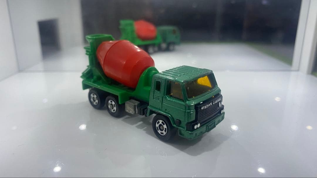 Tomica Nissan Diesel Mixer Truck