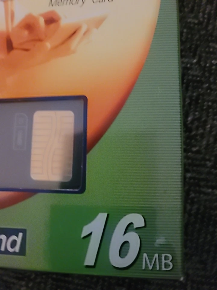 Transcend 16MB CompactFlash Digital Memory Card - Image 2 of 3