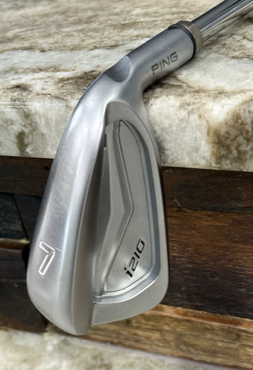 Ping i210 White Dot 7 Iron True Temper Elevate Regular Steel P4602