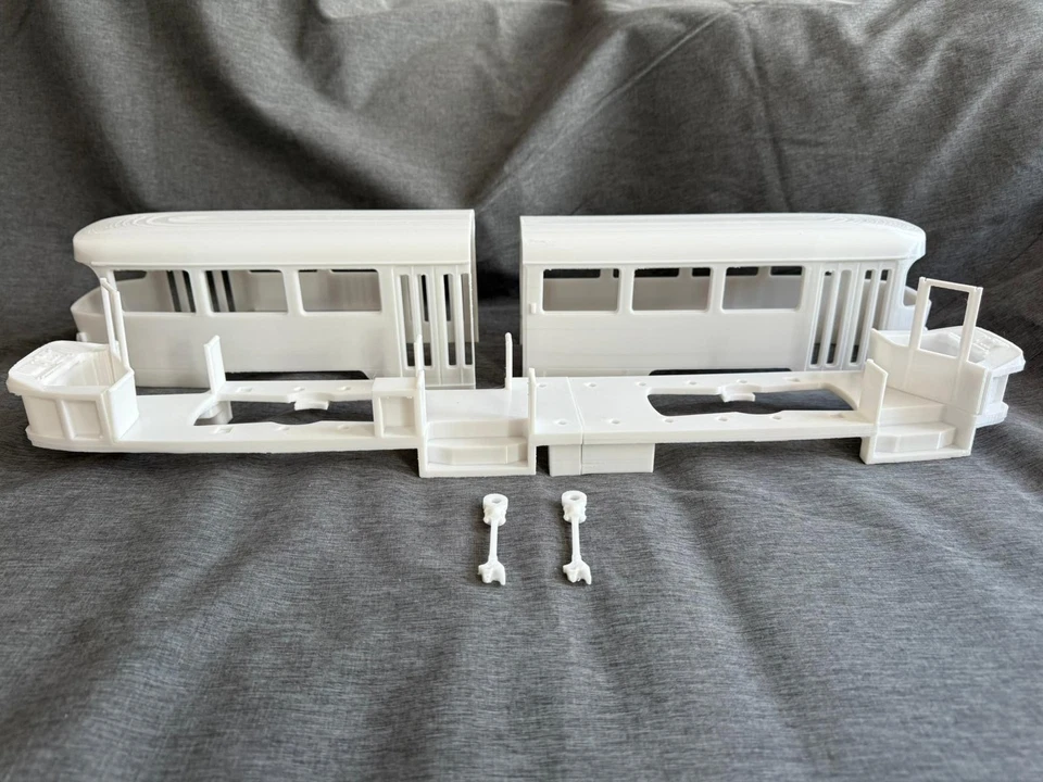 Spur G 1:22,5 – Tatra T4D-Z Straßenbahn Bausatz, passend für LGB & Gartenbahn - Bild 4 von 4