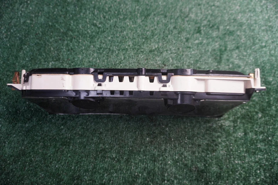 Buick LeSabre 2000 2001 velocímetro calibre clúster fabricante de equipos originales 76 k millas 09384974 Foto 2 de 4