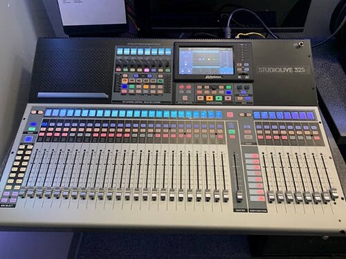 PreSonus StudioLive 32SX 32-Channel Series III Digital Mixer PreSonus StudioLive 32SX 32-Channel Series III Digital Mixer