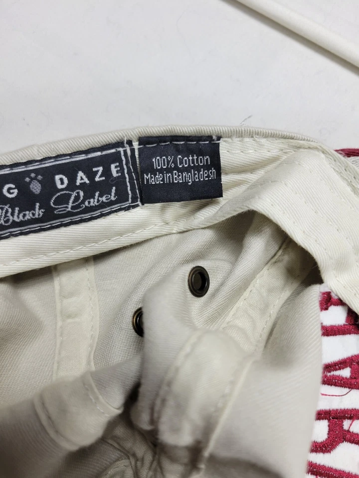 Sombrero Harvard Etiqueta Negra Perro Hebilla Correa Bordada Foto 4 de 4