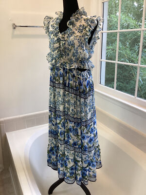 moon river floral midi dress Moon River Floral Print Cut Out Shirred Midi Dress