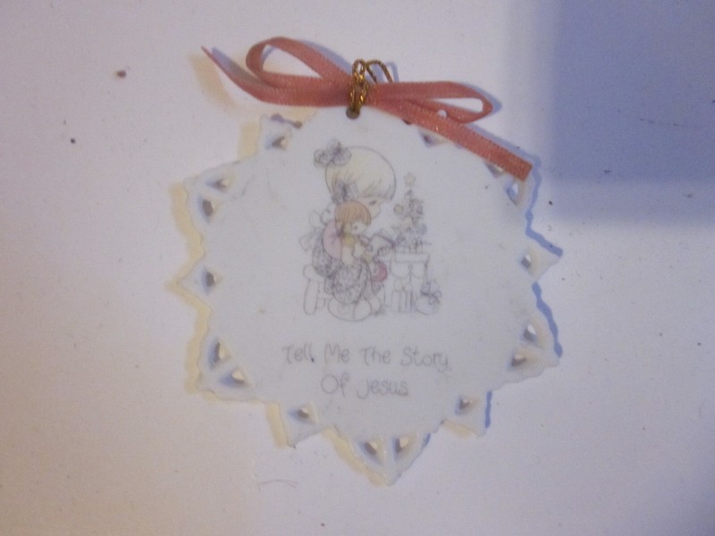 Precious Moments Snowflake TELL ME A STORY OF JESUS Ornament 1990 Christmas