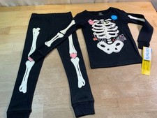 New Girl's Carters Halloween PJ Set Sz 4 Glows in the Dark-Skellington