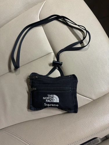 Portefeuille de voyage Supreme The North Face Expedition noir rare authentique FW18 2018