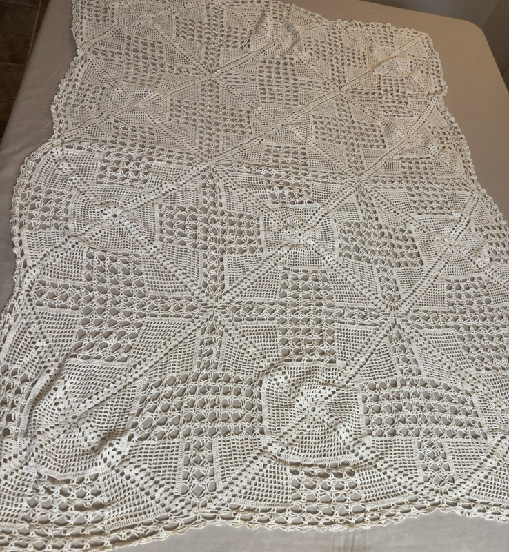 Vintage Handmade Crochet Tablecloth  46x64 #298