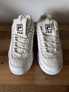 cream fila disruptor