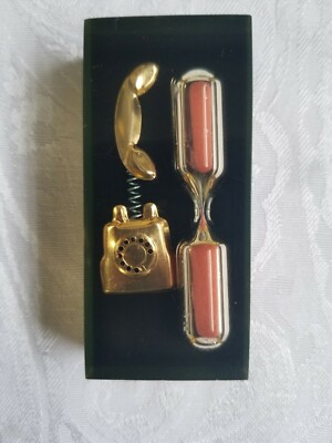 Vintage Antique Hour Glass With Phone Design 