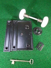 LARGE 6" RIM LOCK COMPLETE w/ KEY, KEEPER, & KNOBS, ESCUTCHEON  (15804-7)