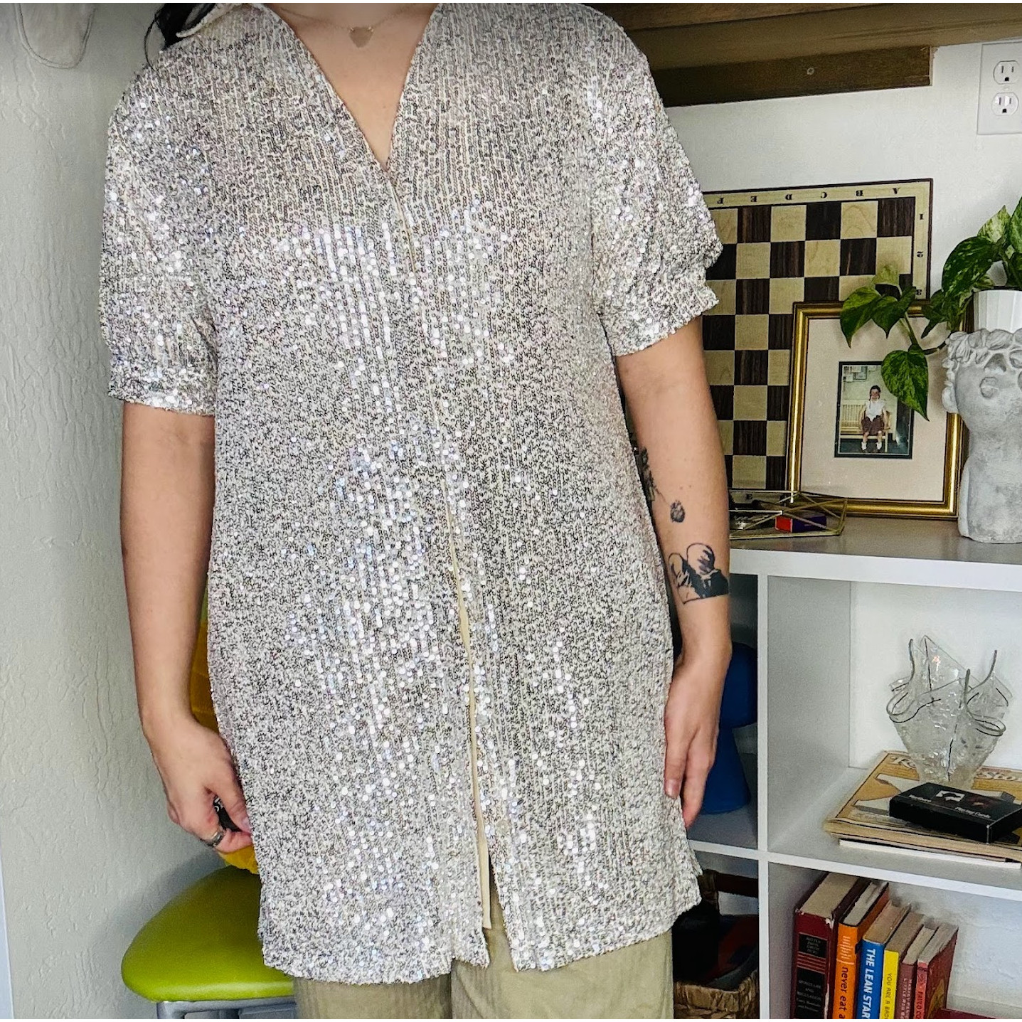Every Short Sleeve Collared Sequin Shift Dress XS - image 1