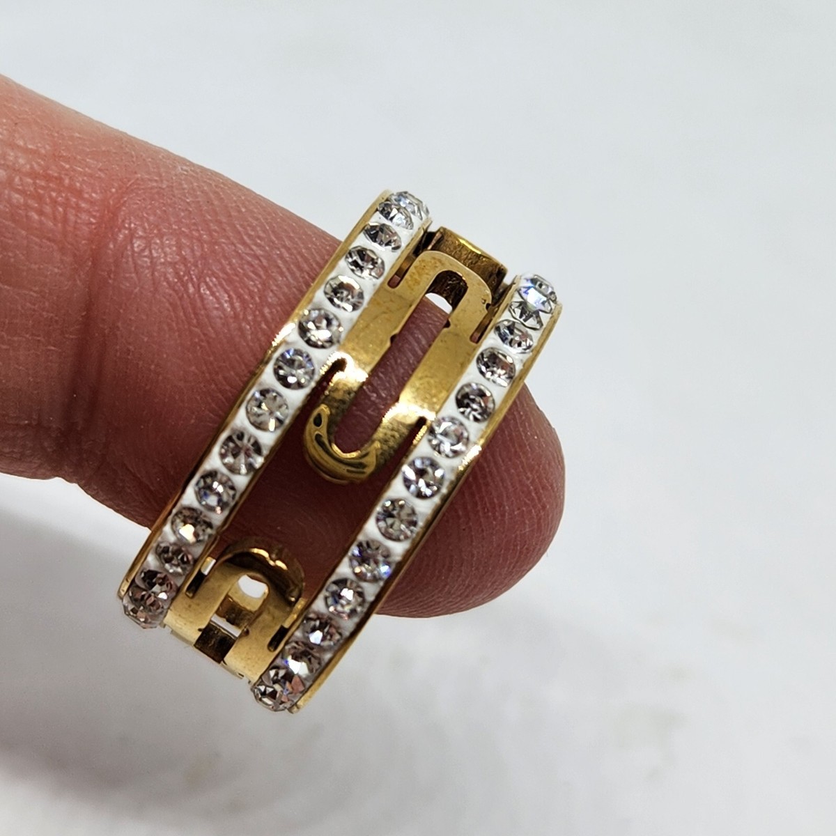 Oval Design Thumb Ring Fashion Thick Gold Tone White Bling Size