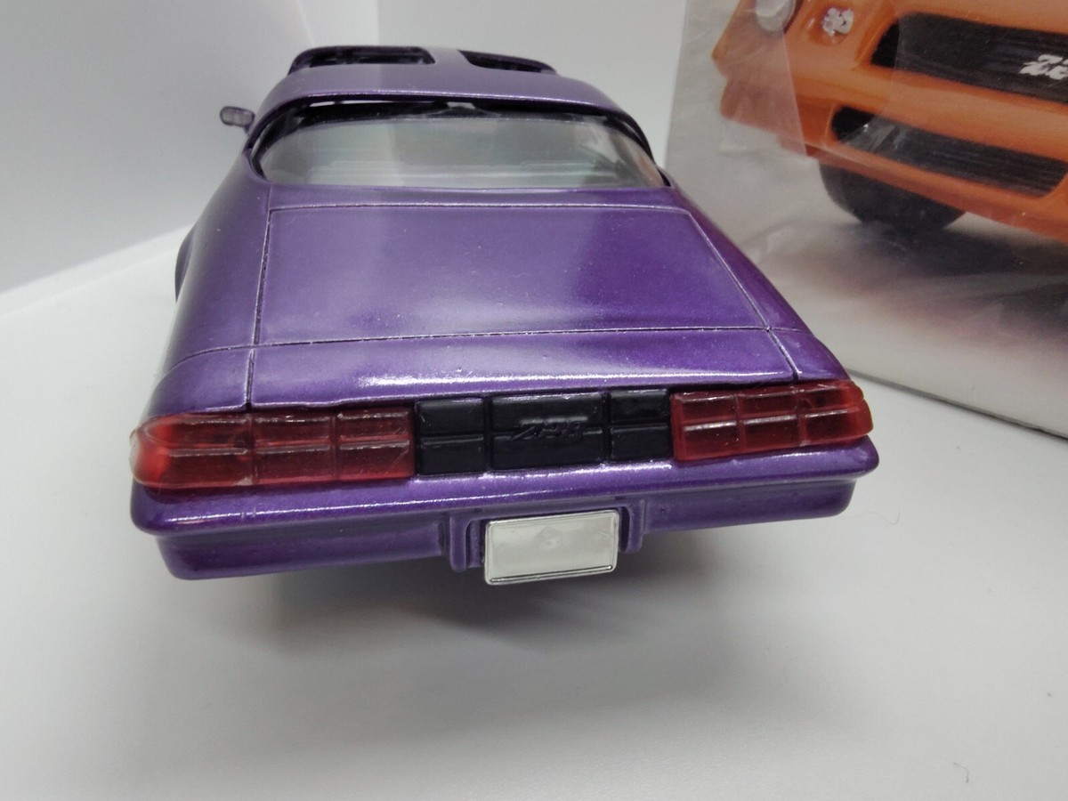 Testors 1:24 Scale '80 Camaro Model Car Kit 1:24 Scale Assembled