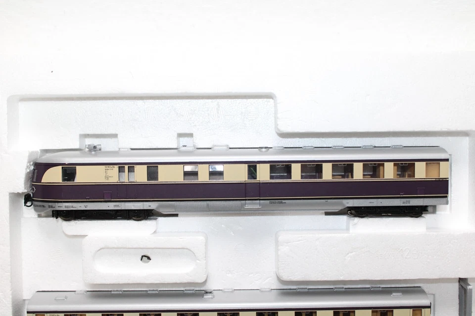 Liliput H0 AC 126 09 Triebzug VT 06 digital OVP (F218) - Bild 2 von 4