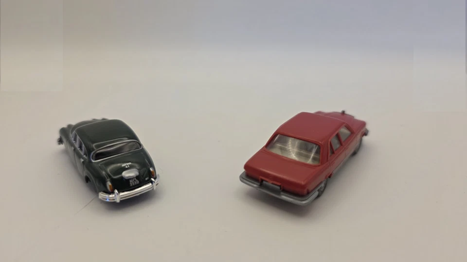 HO Scale - '73 Mercedes 450 SE & '60 Jaguar Mark 2 (Set) - Viking & Model Power - Image 2 of 4
