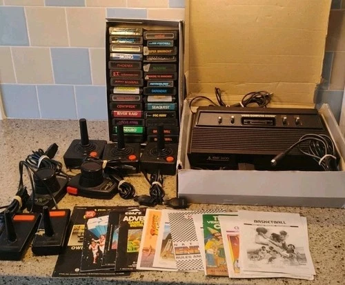 Vintage Atari 2600 Console with 28 Games, Controllers, UNTESTED *READ*