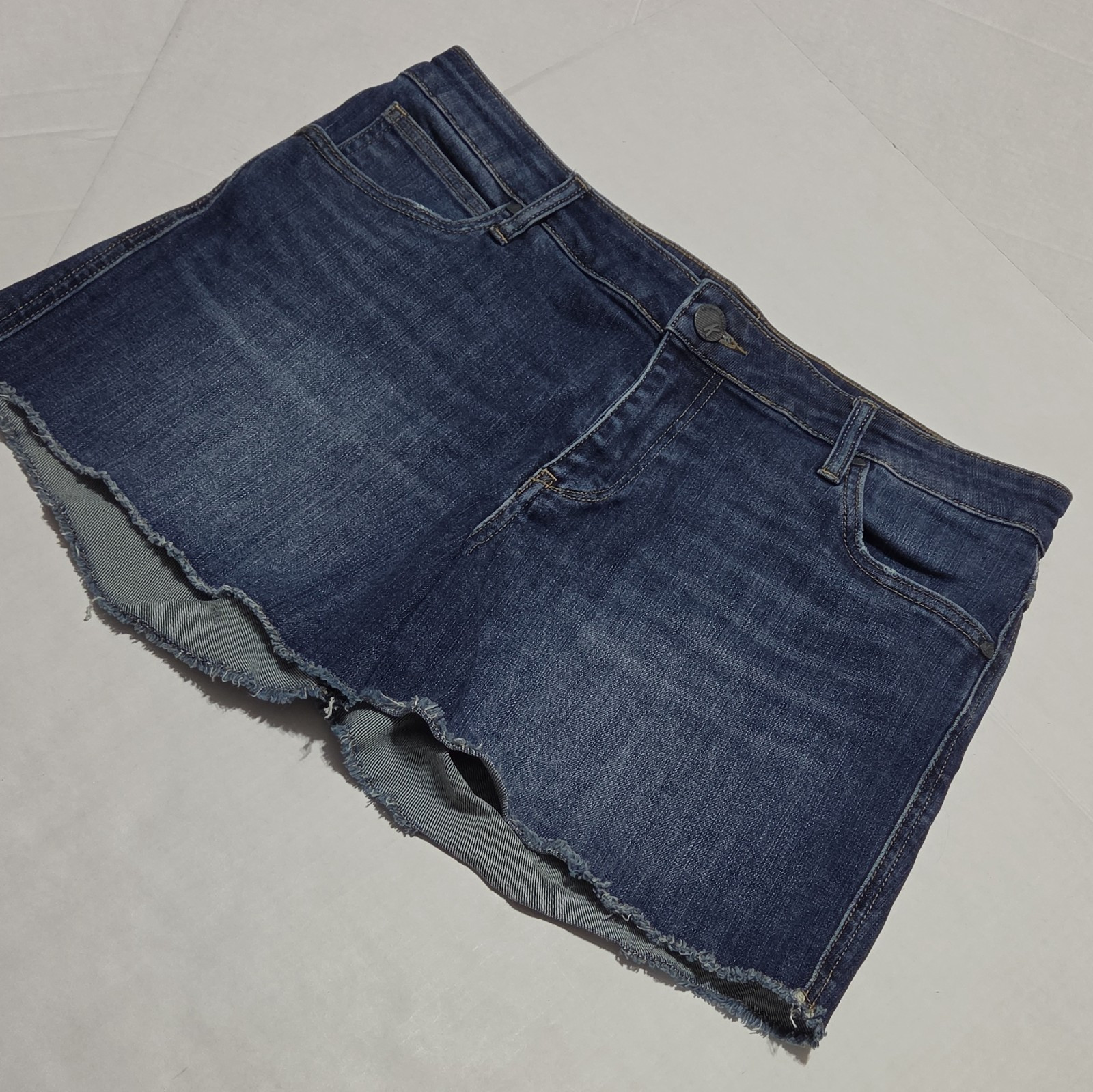 KUT from the Kloth Women's Blue Denim Cut Off Shorts Stretch Mid Rise Size 10
