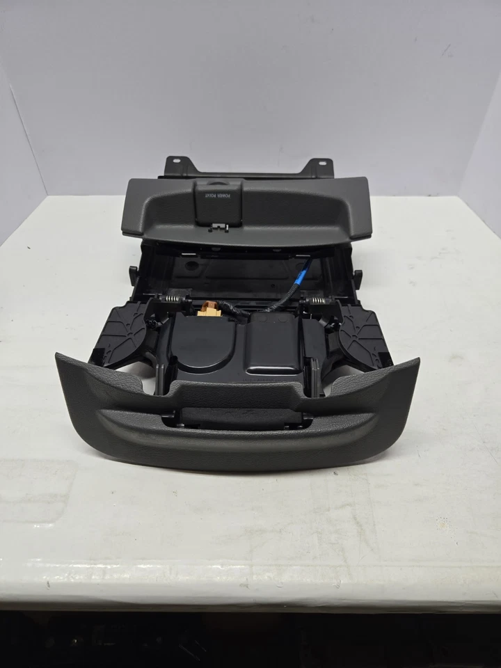 🥤ИЗЯЩНЫЙ🧋Выдвижной подстаканник Ford Crown Victoria Grand Marquis 8W73-810-AAW CVPI - Изображение 3 из 4