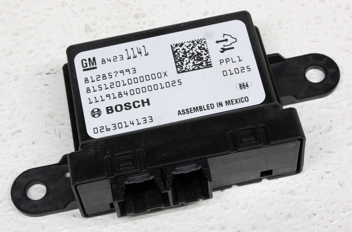 カメラショップ MUM 84231141 OEM GM Rear Park Assist Control Module | eBay