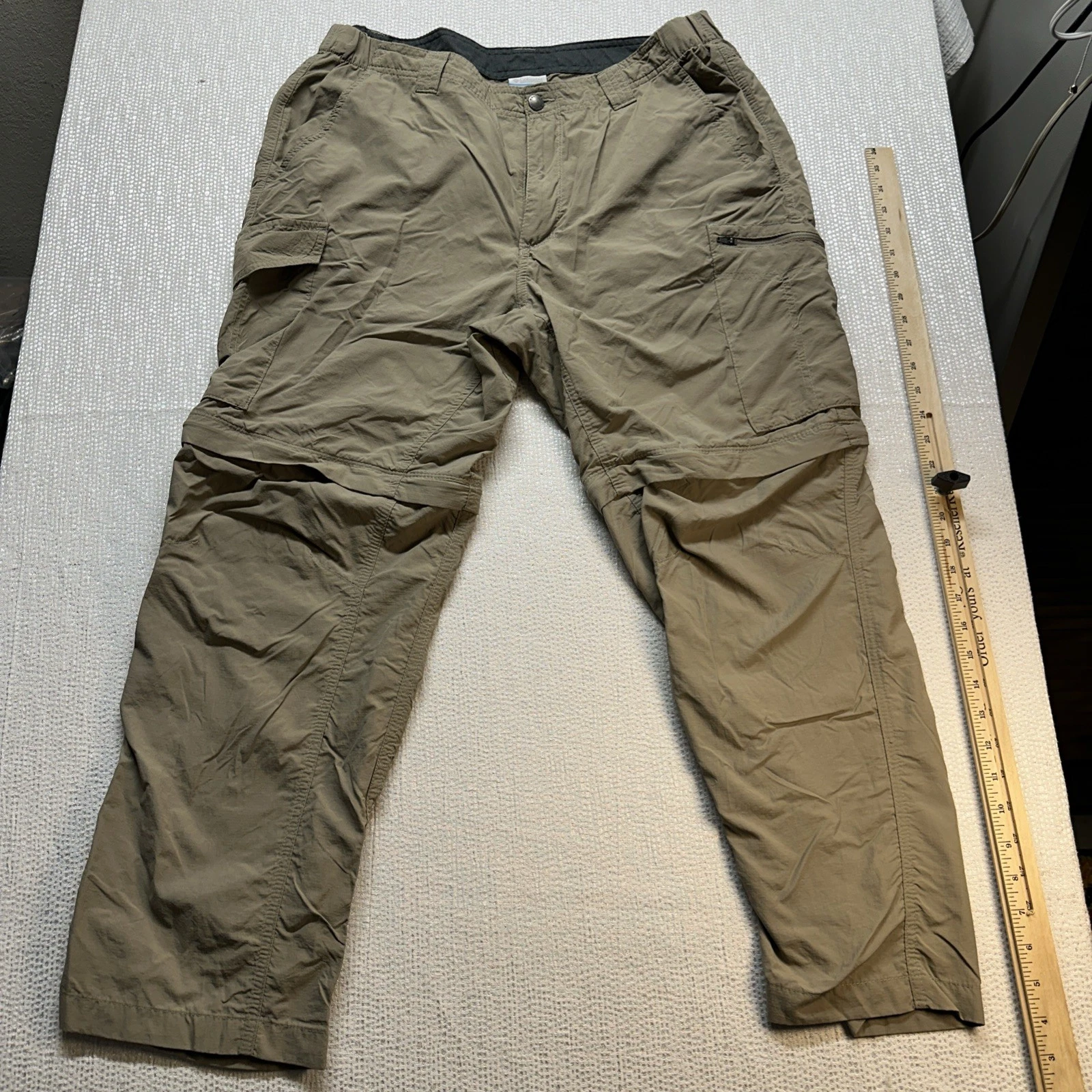 Columbia Pants Mens 38x30 Beige Omni-Shade Convertible Hiking Outdoor Nylon Zip